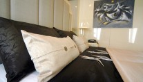 Motor yacht Lady Arraya -  Guest Cabin detail